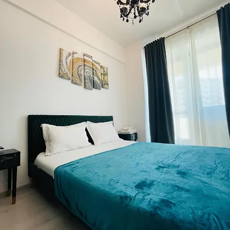 Family Apartment Near Palas Mall Iasi Exterior photo